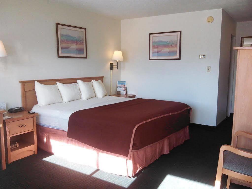 Howard Johnson By Wyndham Colorado Springs Eksteriør billede