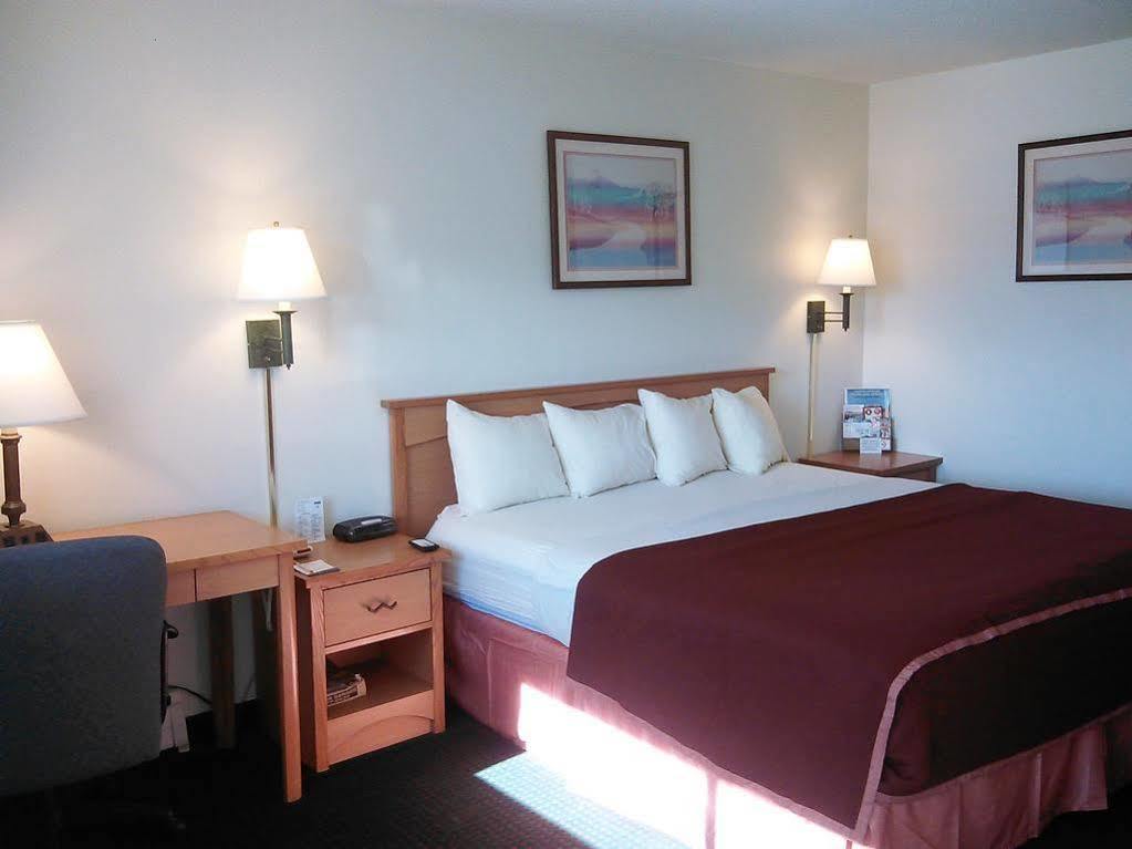 Howard Johnson By Wyndham Colorado Springs Eksteriør billede